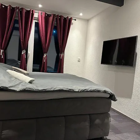 Appartement Beautiful In Mg - Self Check-in Mönchengladbach